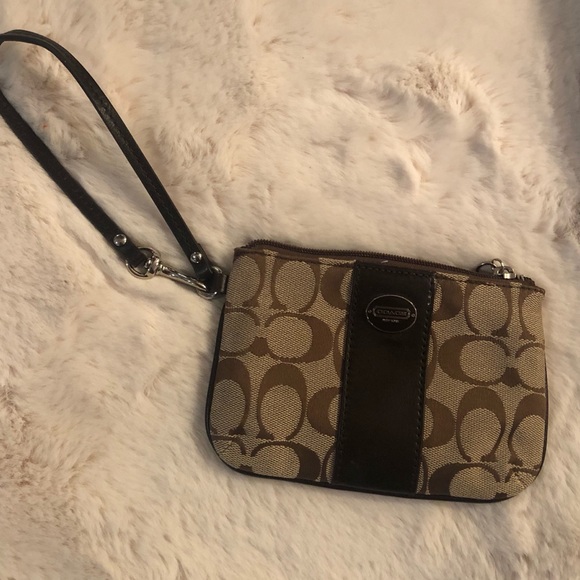 Brand new Coach lot! - Picture 3 of 8